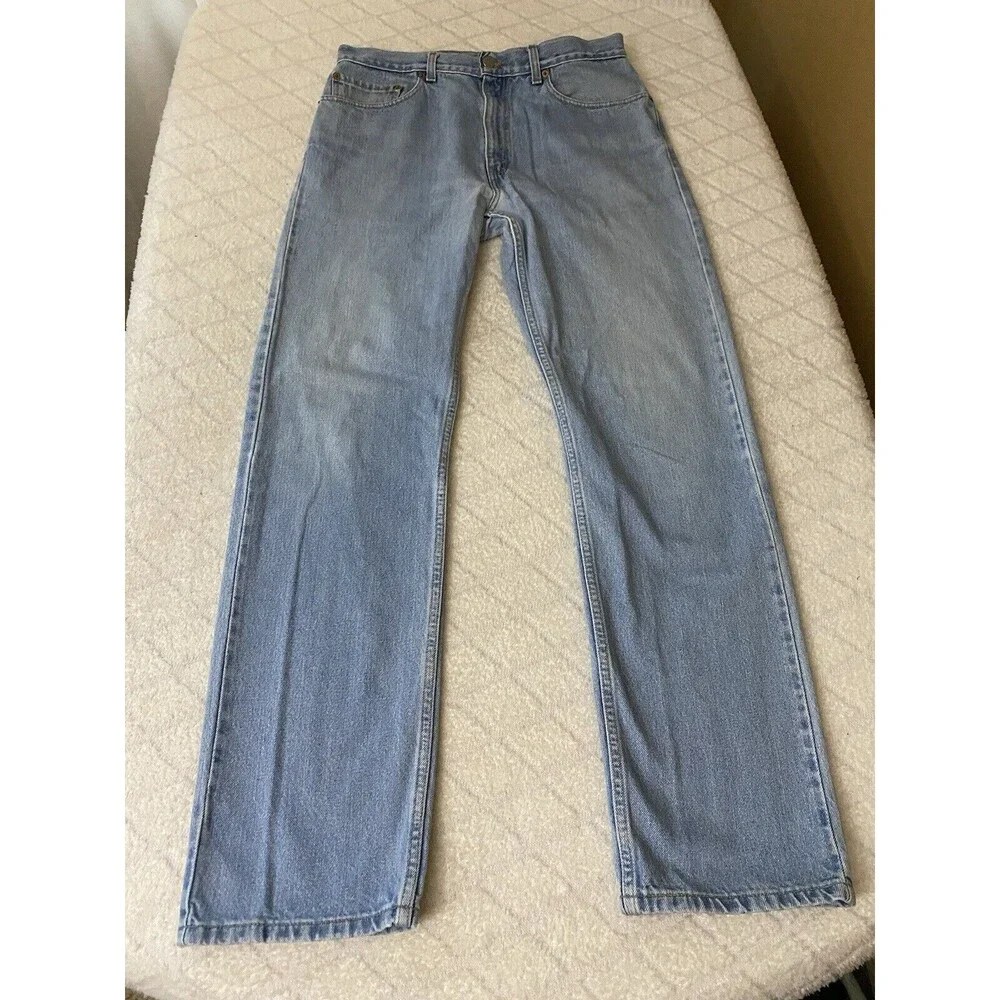 Vintage Levi’s 505 Light Blue Straight Leg Jeans Men’s Size 34W 34L